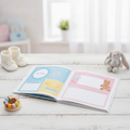 Livre de naissance bébé mise en situation
